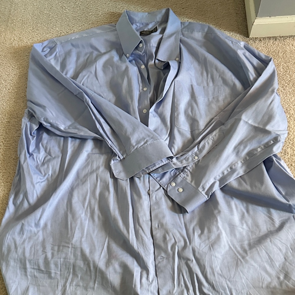 Elegant Light Blue Men's Dress Shirt